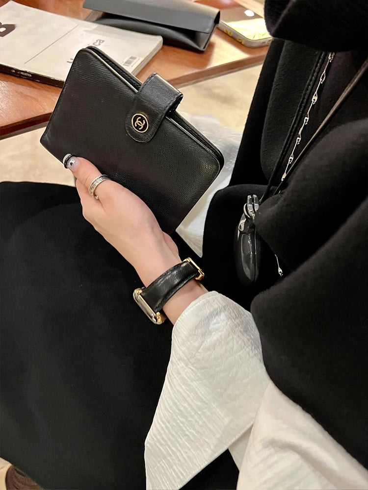 Luxury Real Leather Band For Apple Watch Ultra 10 9 8 7 6 5 4 Women Bracelet Strap For iWatch 38mm 40mm 41mm 42mm 45mm 46mm 49mm